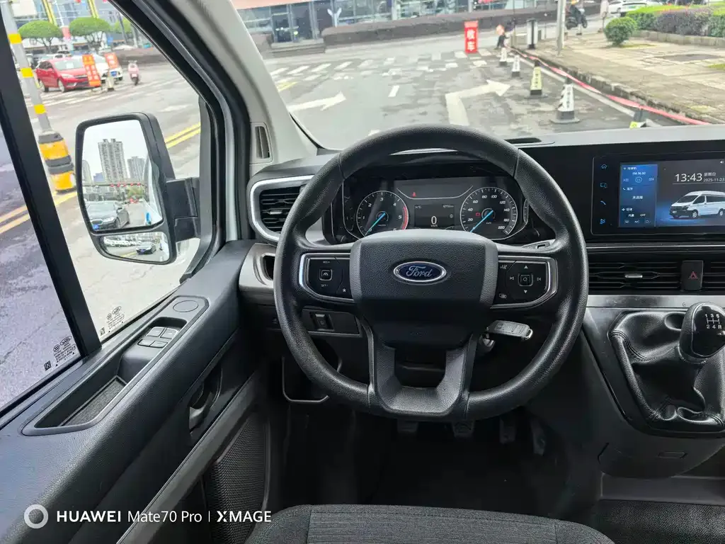 Ford Transit 2023 из CN, фото 10