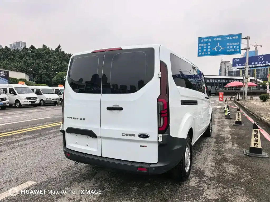 Ford Transit 2023 из CN, фото 4