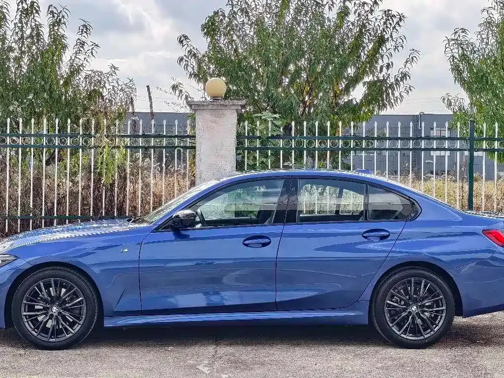 BMW 3 Series 2023 из CN, фото 3