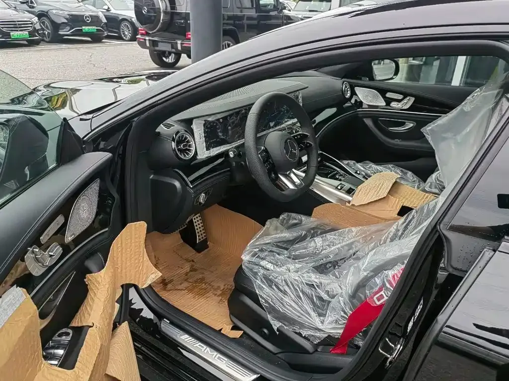 Mercedes-Benz AMG GT 2025 из CN, фото 5