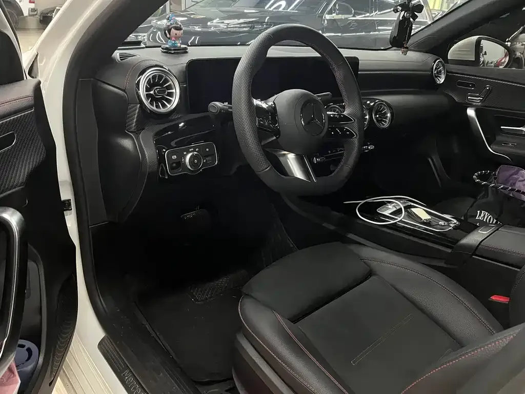 Mercedes-Benz A-Class 2025 из CN, фото 4