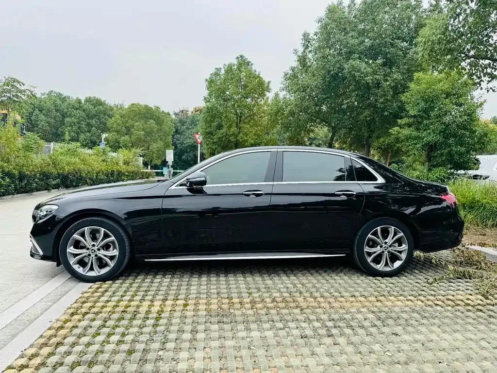 Mercedes-Benz E-Class 2022 из CN, фото 4