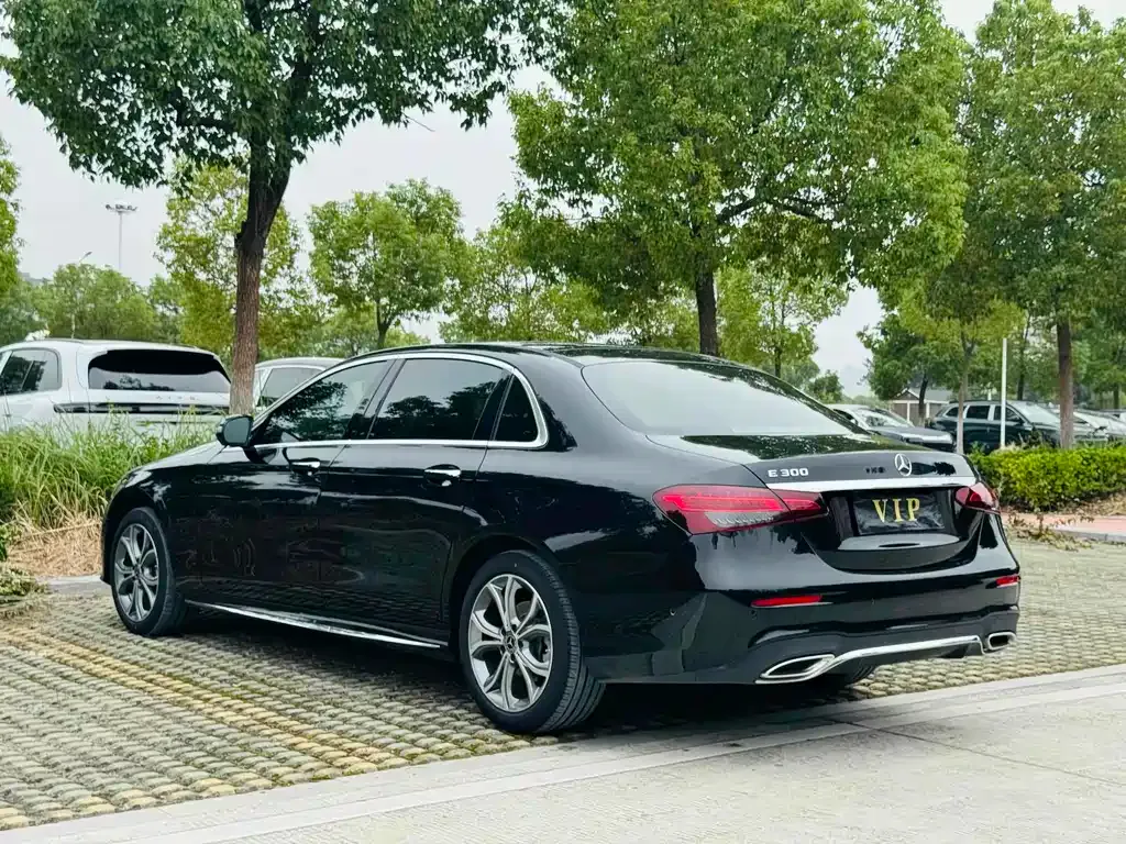 Mercedes-Benz E-Class 2022 из CN, фото 7