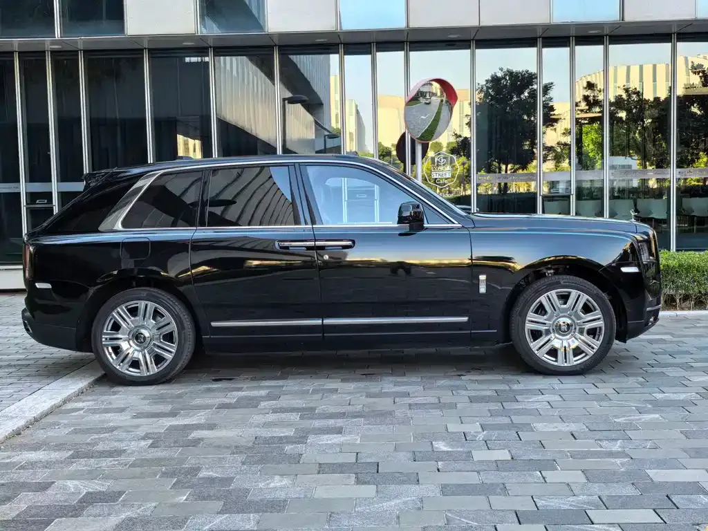 Rolls-Royce Cullinan 2022 из CN, фото 5