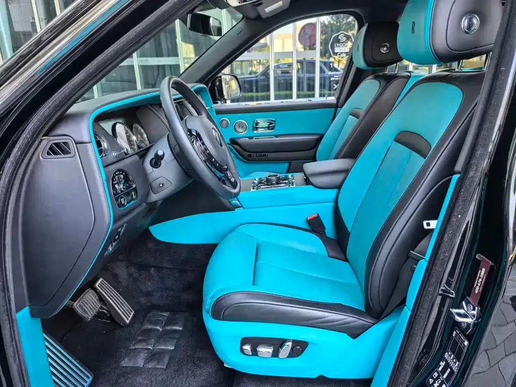 Rolls-Royce Cullinan 2022 из CN, фото 9