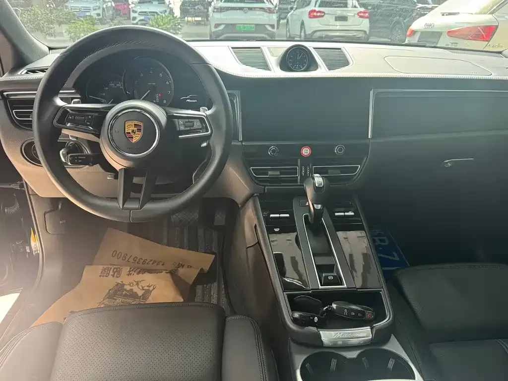 Porsche Macan 2022 из CN, фото 4