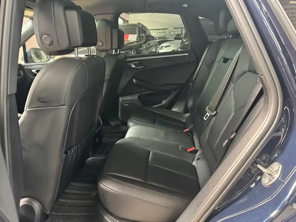 Porsche Macan 2022 из CN, фото 7