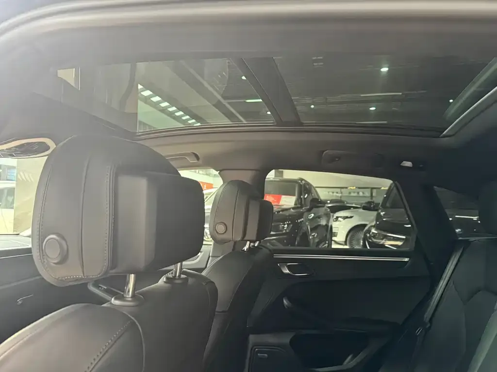 Porsche Macan 2022 из CN, фото 8