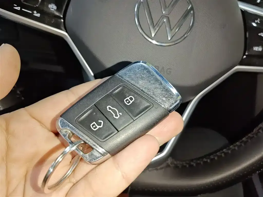 Volkswagen Magotan 2023 из CN, фото 9