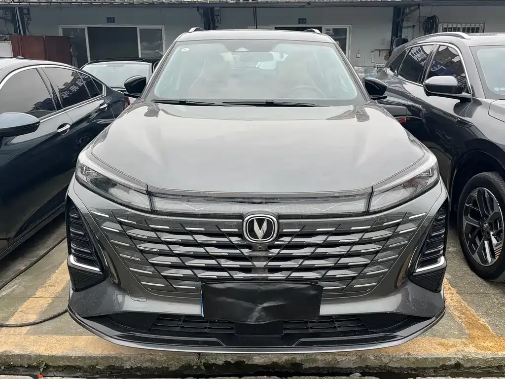 Changan CS75PLUS — фото 2