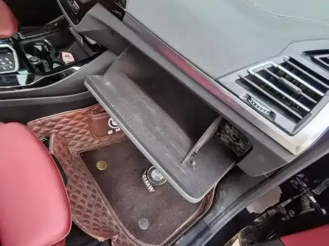 BMW iX3 2023 из CN, фото 2