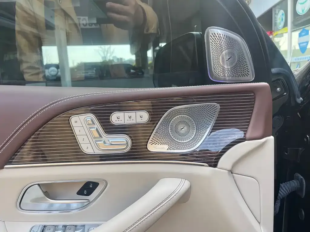 Mercedes-Benz GLS 2024 из CN, фото 8