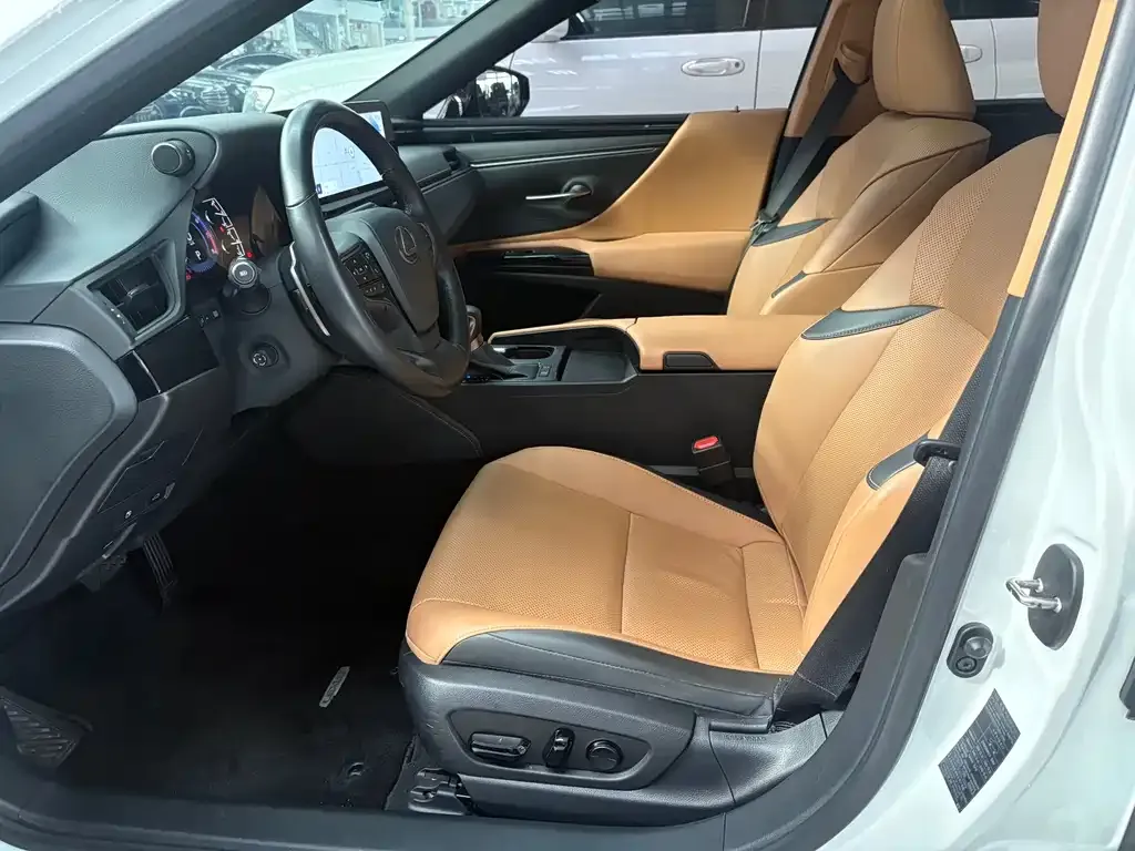 Lexus ES 2023 из CN, фото 4
