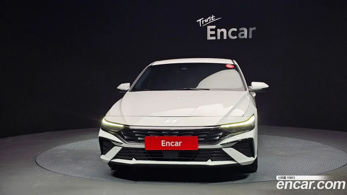 Hyundai AVANTE — фото 3