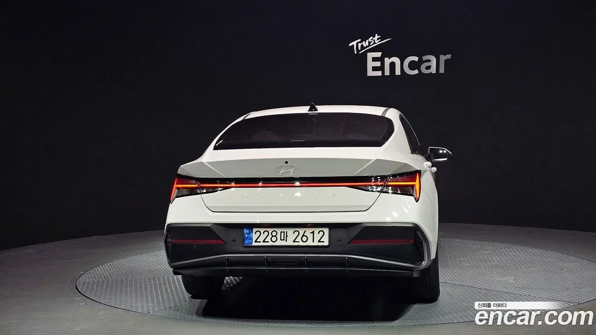 Hyundai AVANTE — фото 4