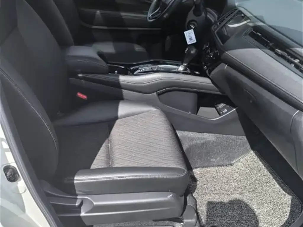 Honda Vezel 2021 из CN, фото 7
