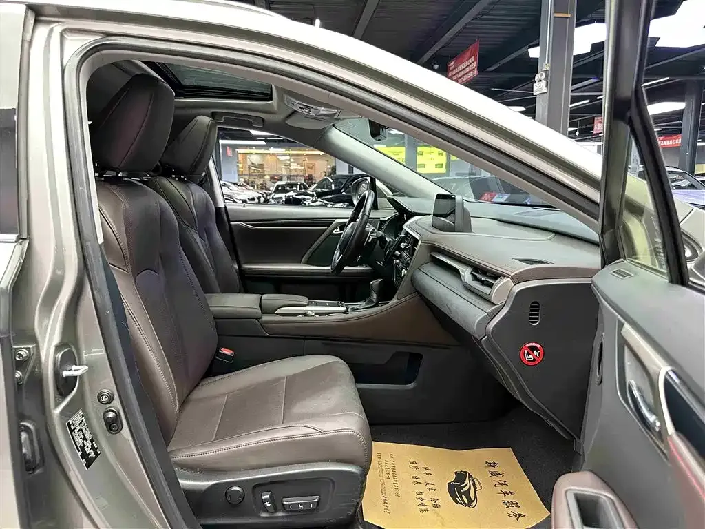 Lexus RX 2021 из CN, фото 8