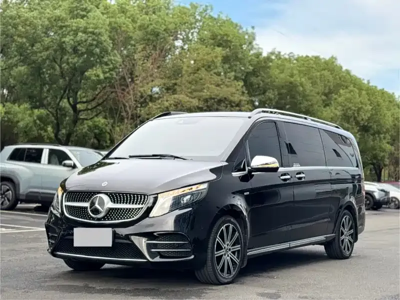 Mercedes-Benz V-Class 2023 из CN, фото 1