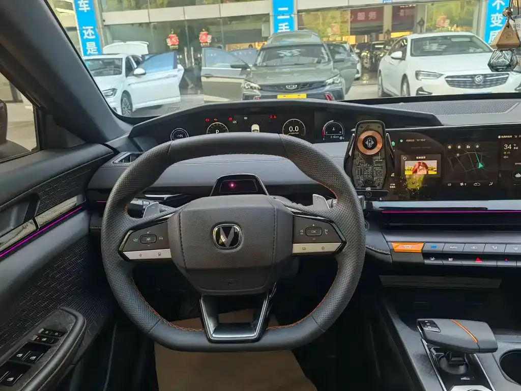 Changan UNI-V 2024 из CN, фото 10