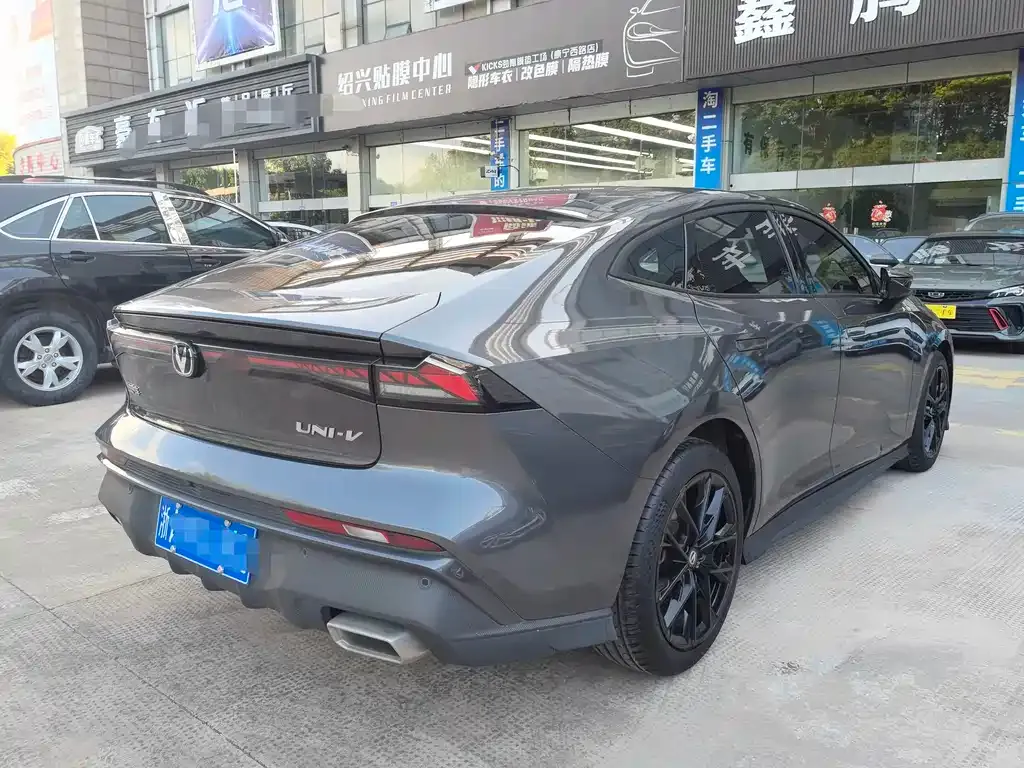 Changan UNI-V 2024 из CN, фото 6
