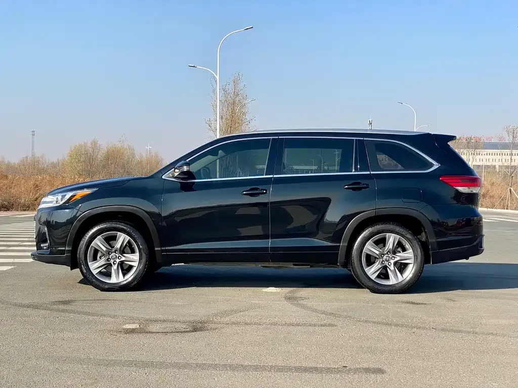 Toyota Highlander 2021 из CN, фото 5