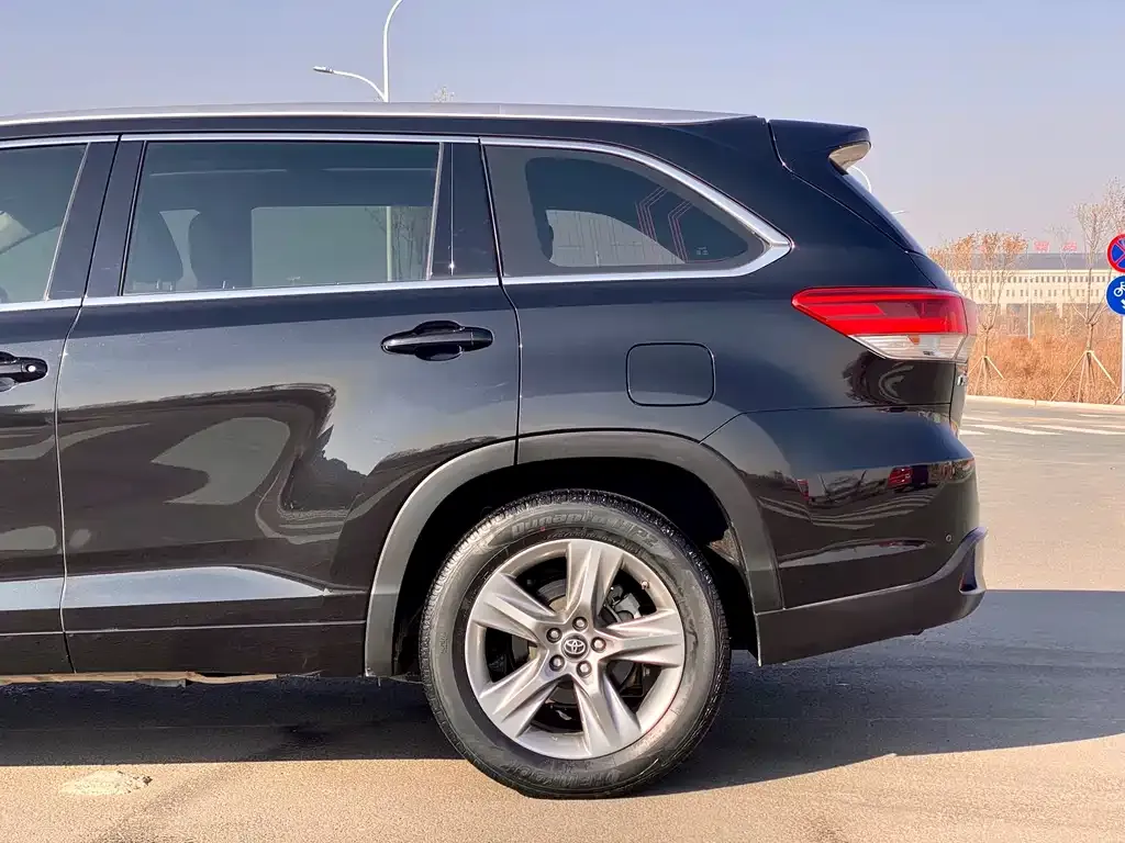 Toyota Highlander 2021 из CN, фото 7