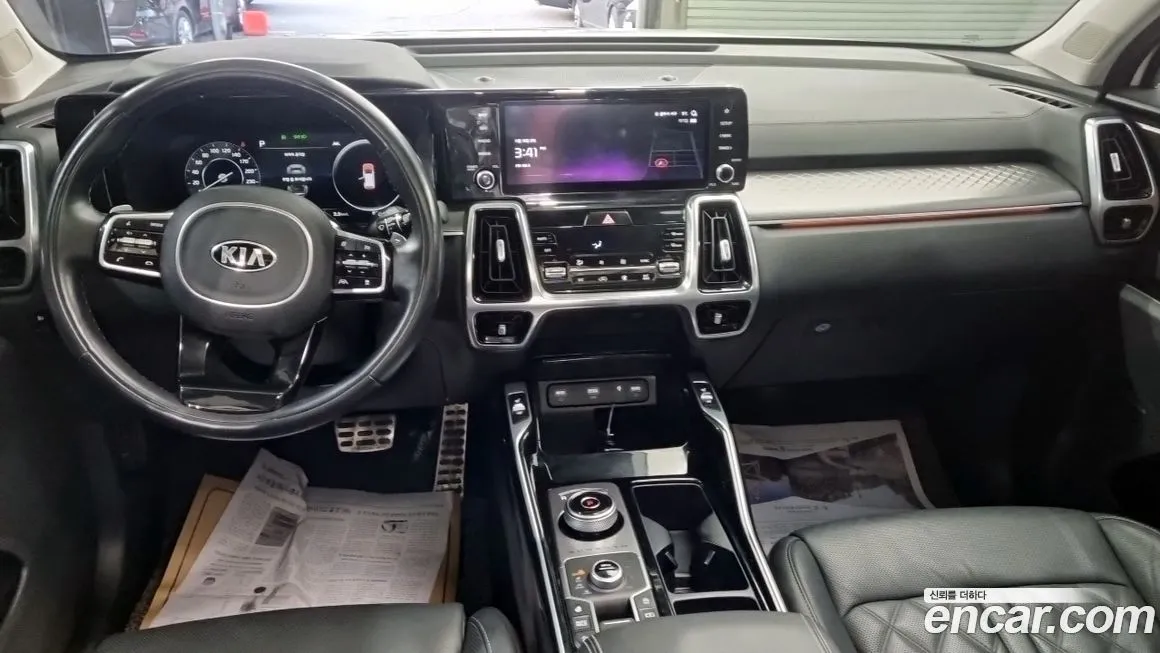 Kia Sorento — фото 7