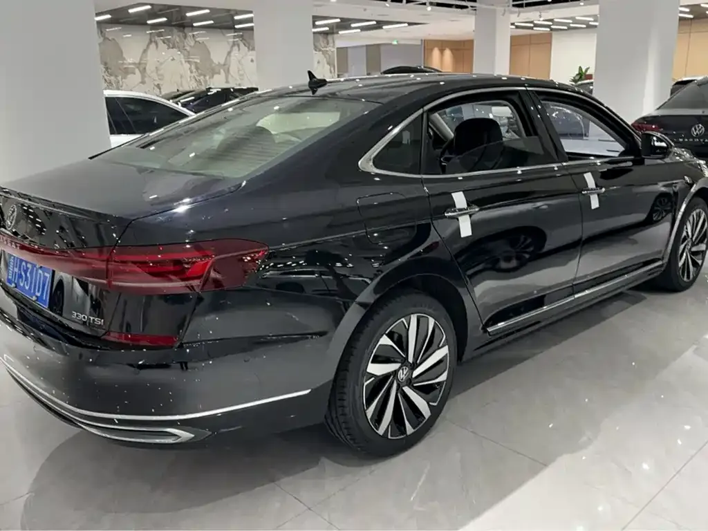 Volkswagen Passat 2021 из CN, фото 8
