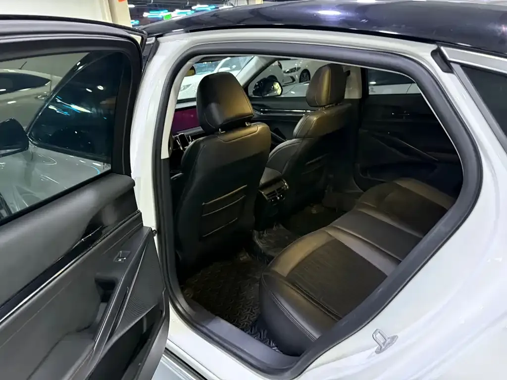 Ford Mondeo 2024 из CN, фото 6