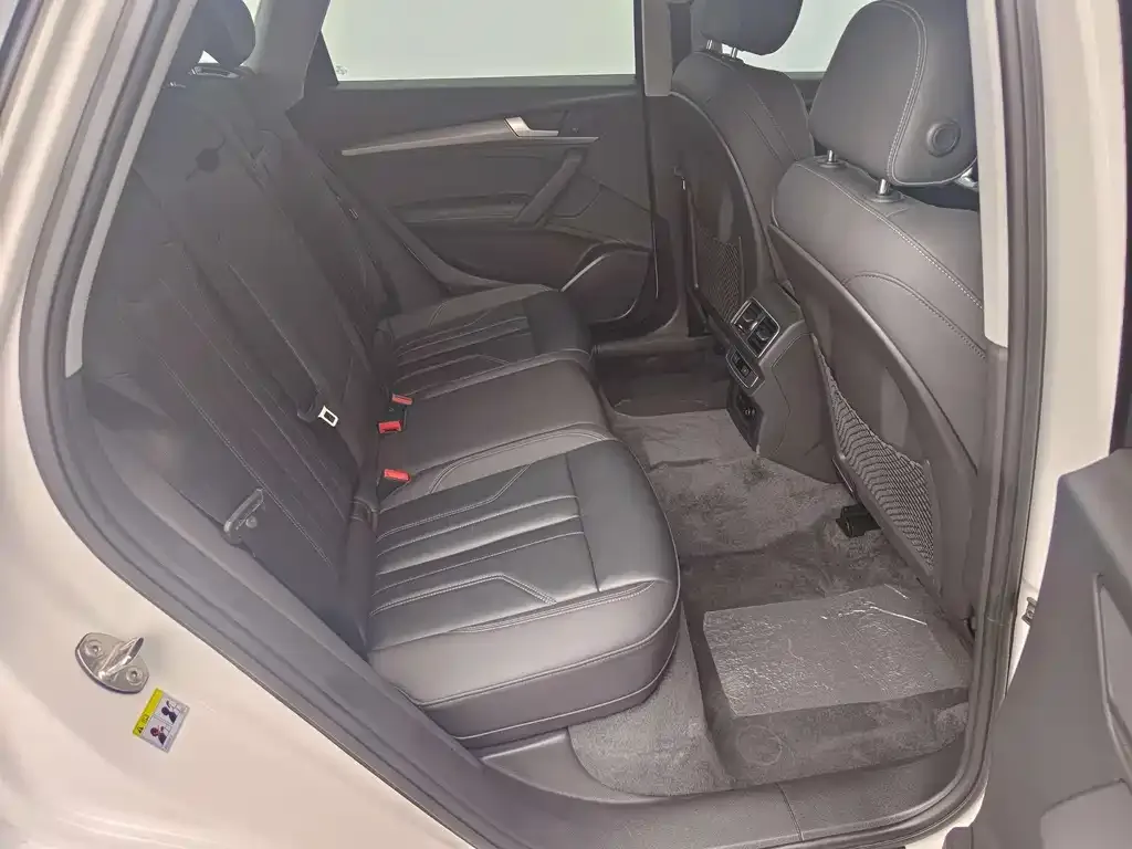 Audi Q5L 2023 из CN, фото 6