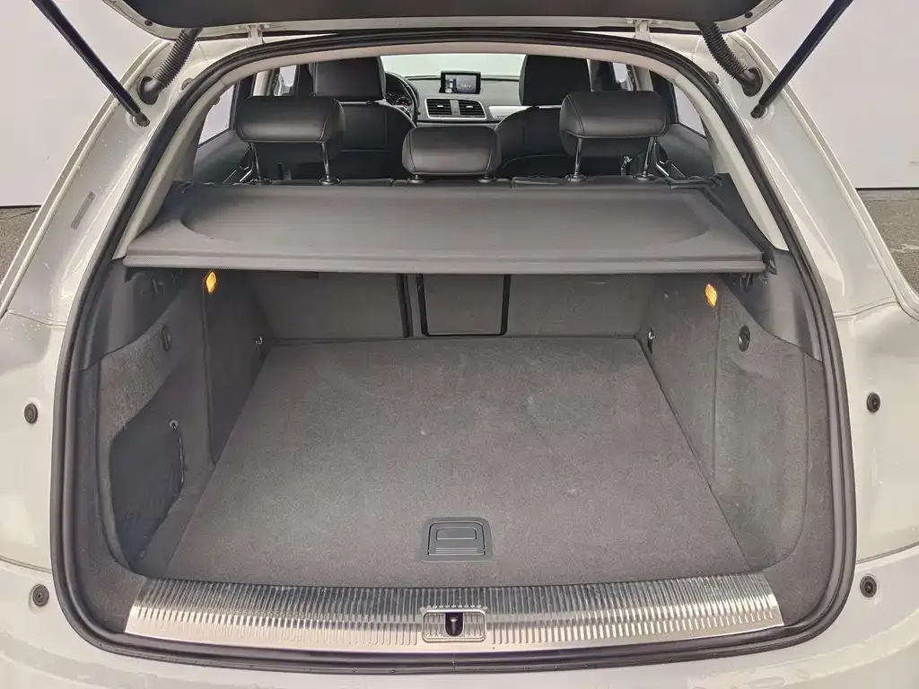 Audi Q5L 2023 из CN, фото 7