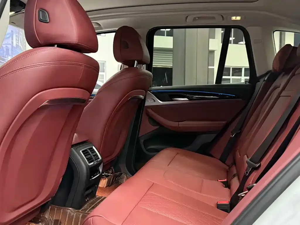 BMW iX3 2024 из CN, фото 8