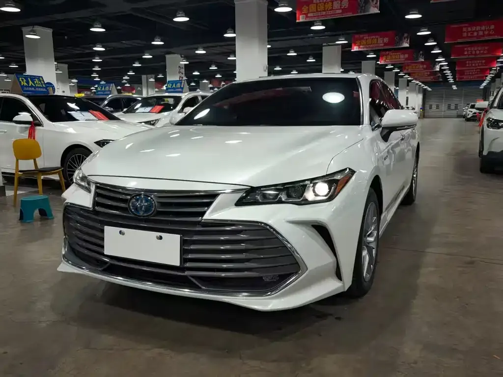 Toyota Avalon 2022 из CN, фото 2
