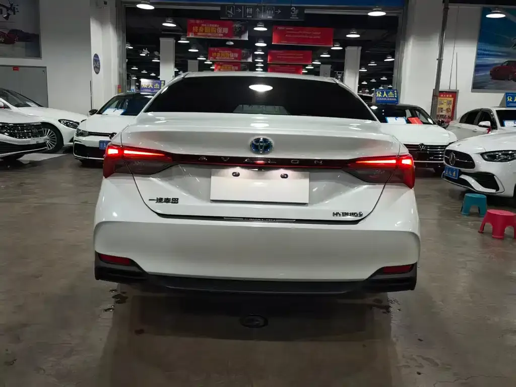 Toyota Avalon 2022 из CN, фото 4