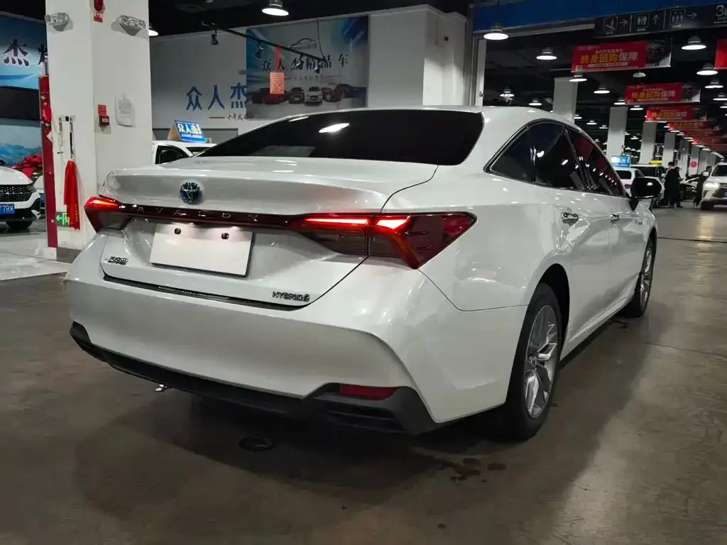 Toyota Avalon 2022 из CN, фото 5