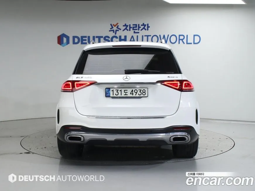 Mercedes-Benz GLE-Class — фото 4
