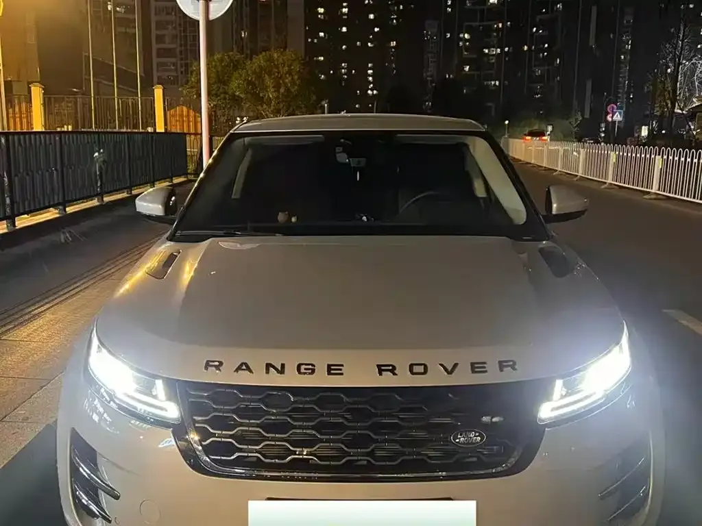 Land Rover Evoque PHEV 2023 из CN, фото 2