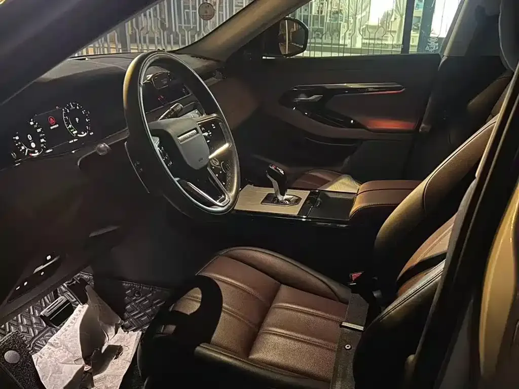 Land Rover Evoque PHEV 2023 из CN, фото 3