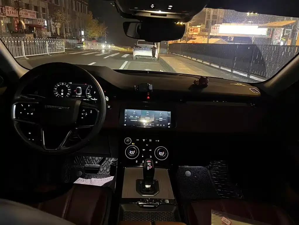 Land Rover Evoque PHEV 2023 из CN, фото 6