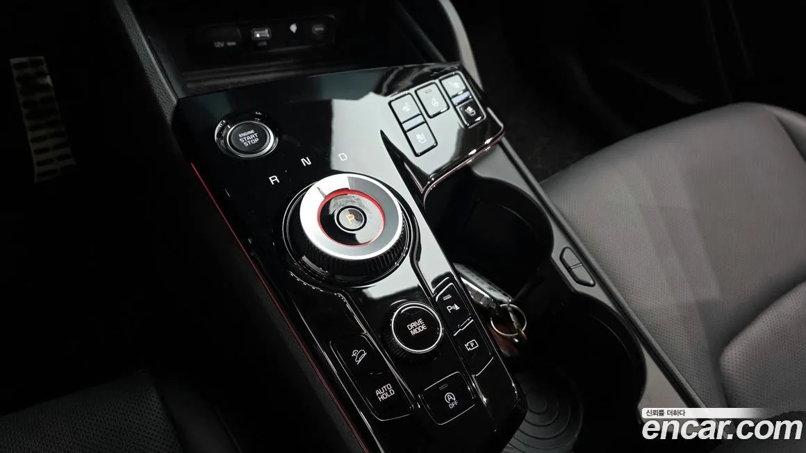 Kia Sportage — фото 9