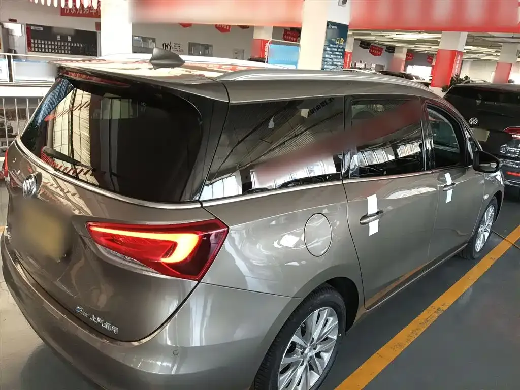 Buick GL6 2021 из CN, фото 7