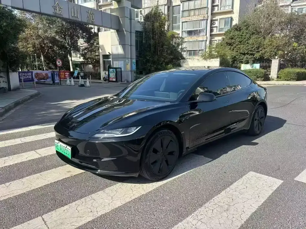 Tesla Model 3 2024 из CN, фото 2