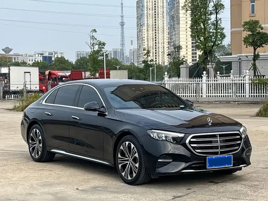 Mercedes-Benz E-Class 2025 из CN, фото 2