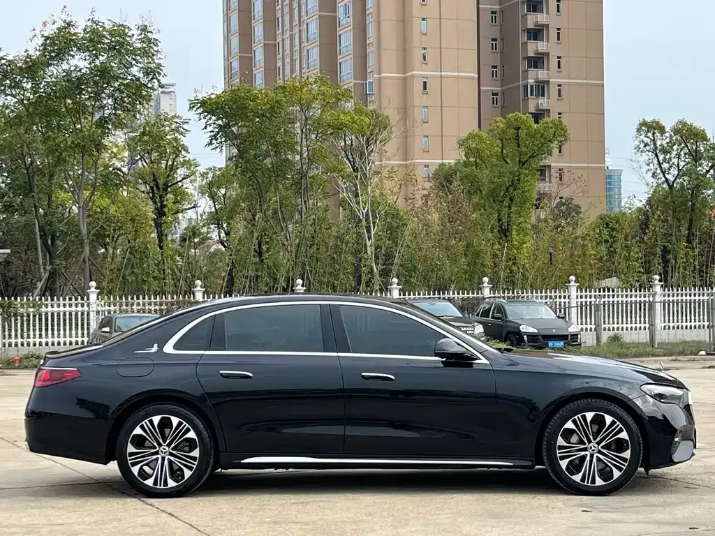 Mercedes-Benz E-Class 2025 из CN, фото 4