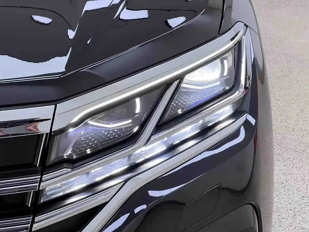 Volkswagen Touareg 2023 из CN, фото 4