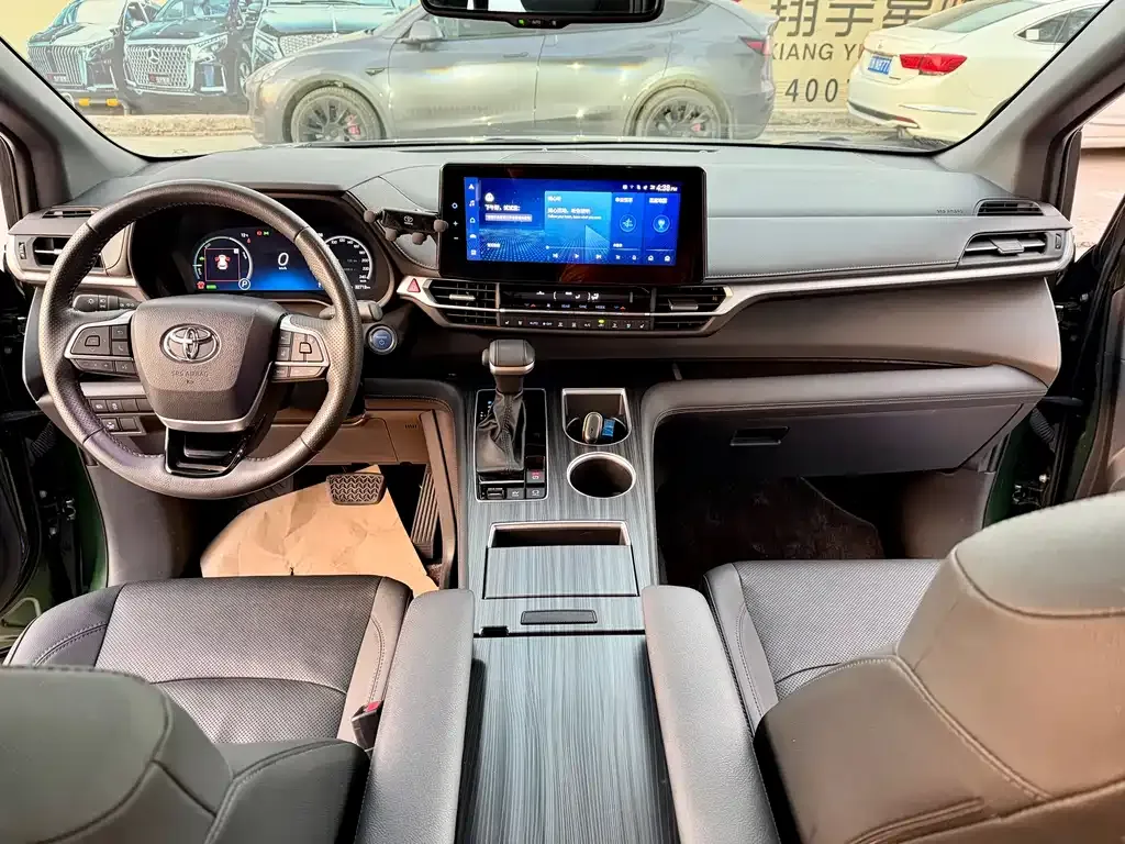Toyota Sienna 2022 из CN, фото 7