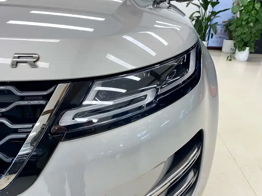 Land Rover Evoque 2024 из CN, фото 4