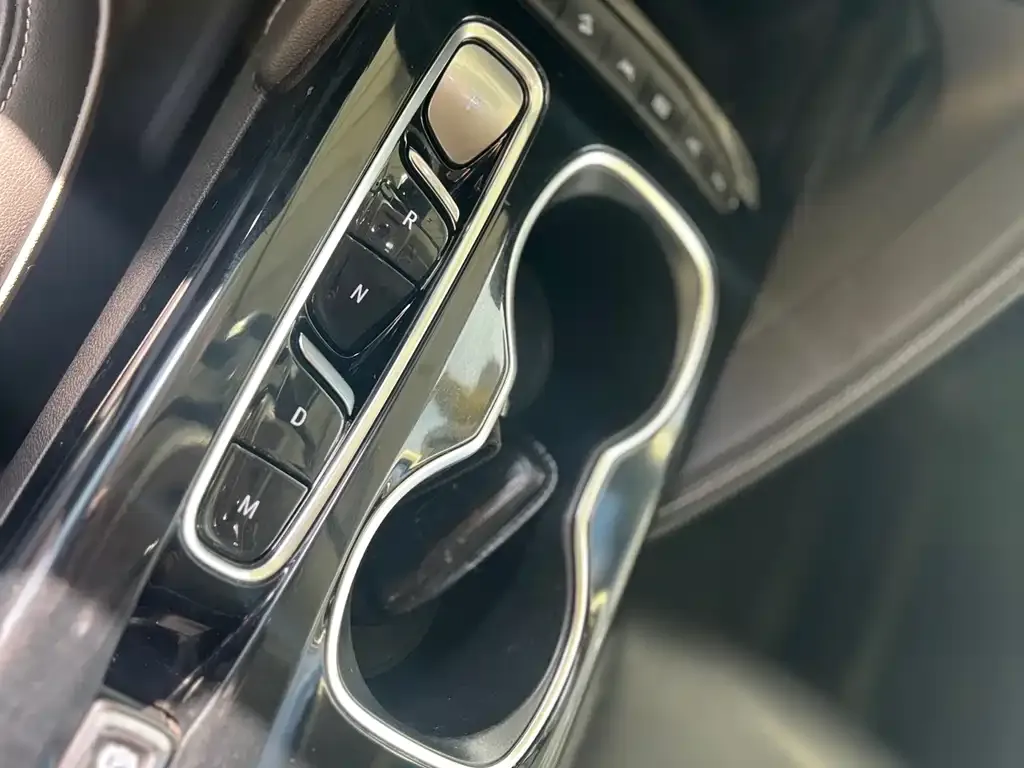 Buick Envision S — фото 10