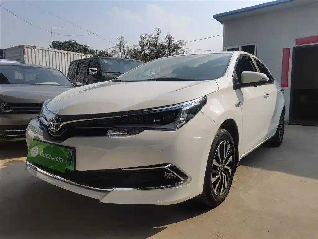 Toyota Corolla Hybrid 2022 из CN, фото 1
