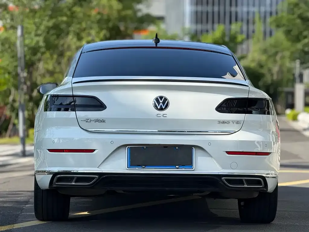 Volkswagen CC 2022 из CN, фото 9